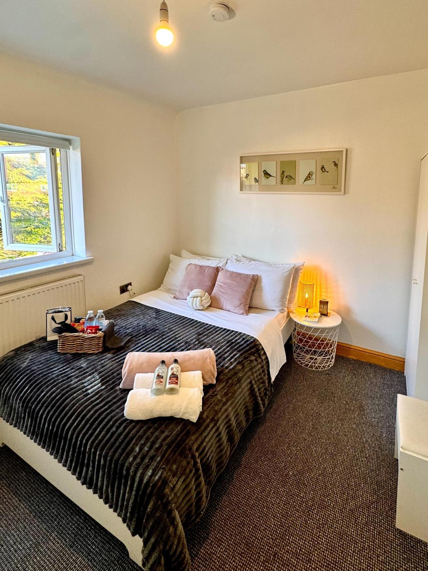 노팅엄 Contractor Haven- 3Bdr Crew House, Free Parking, Fast Wifi & Private Garden 아파트 외부 사진